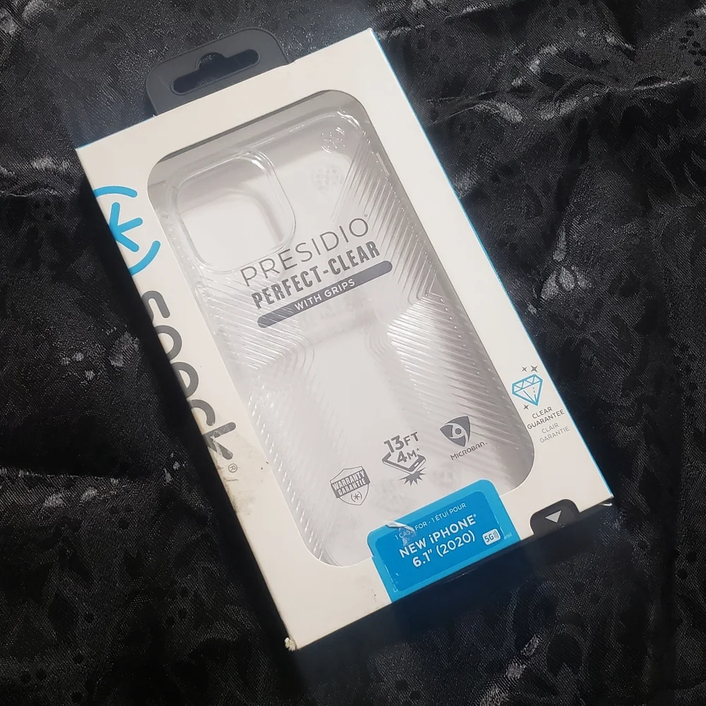 Speck Presidio Perfect-Clear w/Grips iPhone 6.1" (2020) NIB - Picture 7 of 7